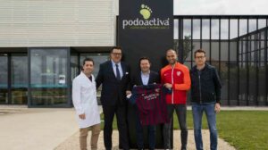 La SD Huesca y Podoactiva renuevan su acuerdo de colaboración tras 15 años juntos