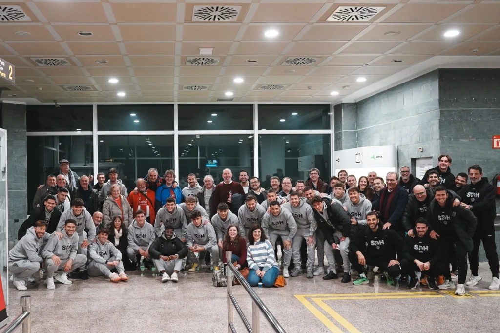 Lee más sobre el artículo El Club de Negocios acompaña al equipo en su desplazamiento a Ferrol